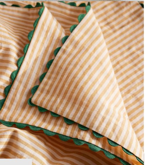 Sunday Napkin - White Lattice